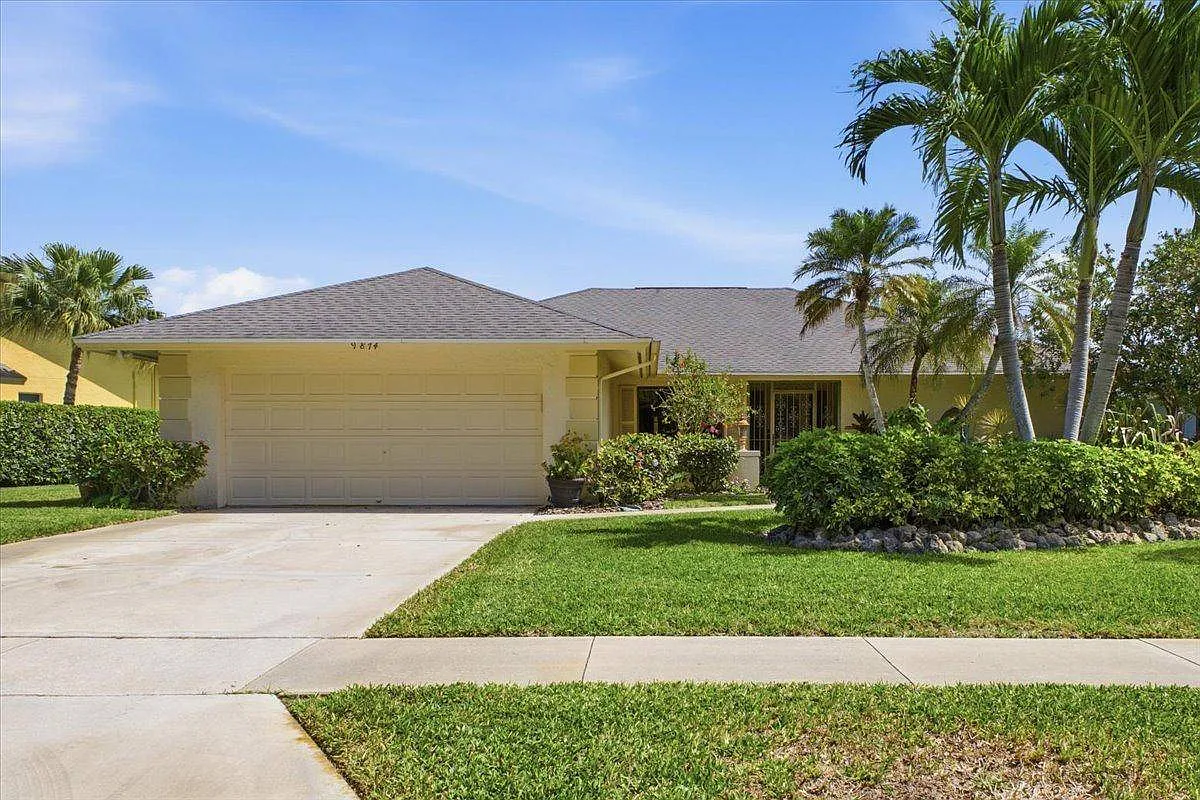 Crescent Lake Estates — Photo 1