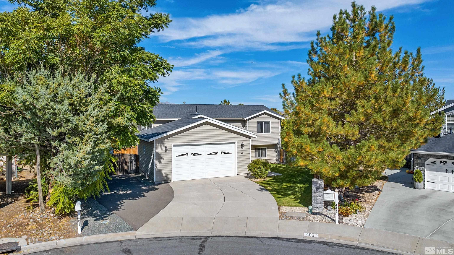 403 Regent Ct photo 1