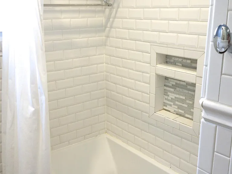 244 S Parkwood Ave — Photo 14
