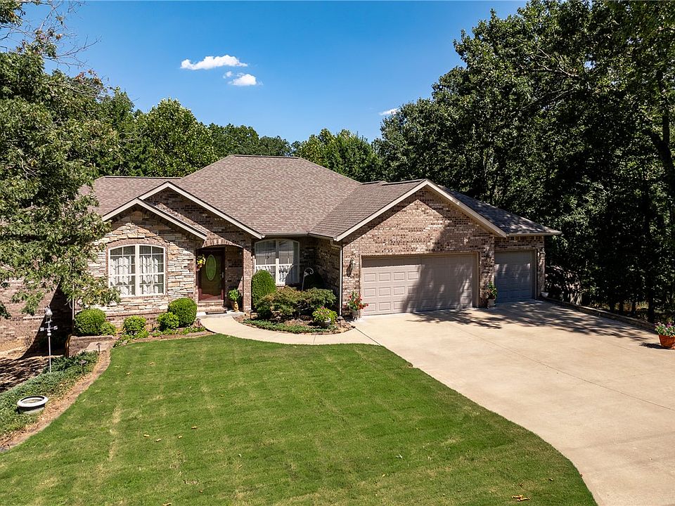1st image of 8 Barley Ln
