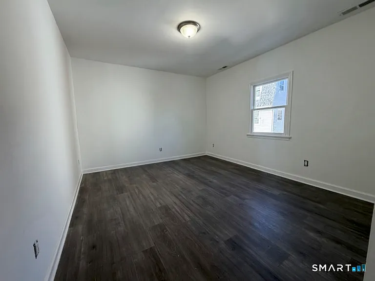 30 Dora St — Photo 10