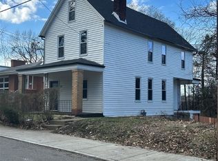 906 Montooth St, Pittsburgh, PA 15210