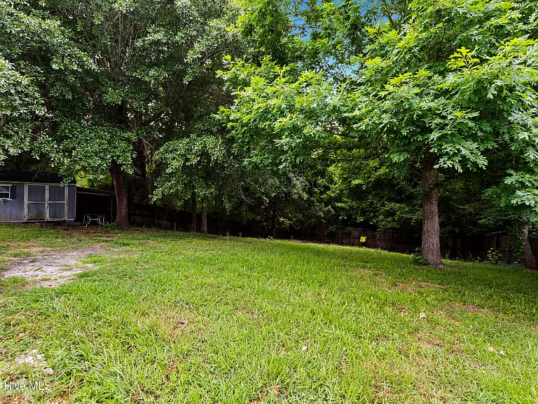 103 Nicole Ct — Photo 22