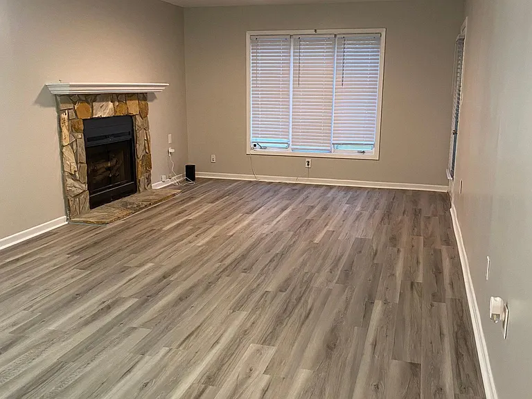 1801 Northlake Dr — Photo 7