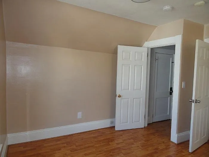 14 Albion St #3 — Photo 15