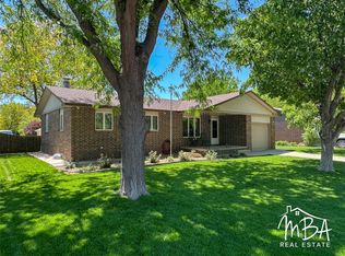 1202 Kingsbury Rd, Garden City, KS 67846