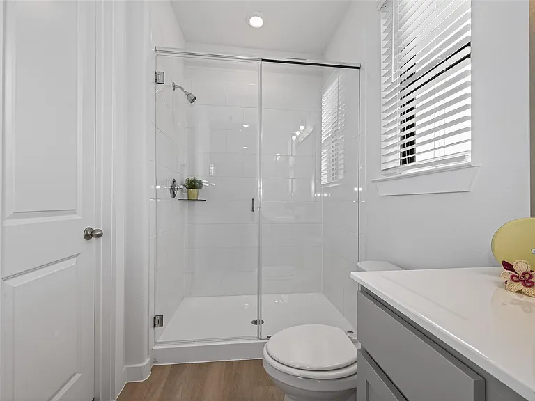 1213 Mercantile St — Photo 26
