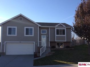 7512 S 180th Ave, Omaha, NE 68136