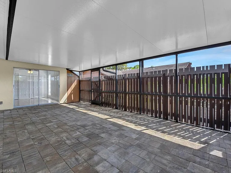 5620 Foxlake Dr — Photo 19