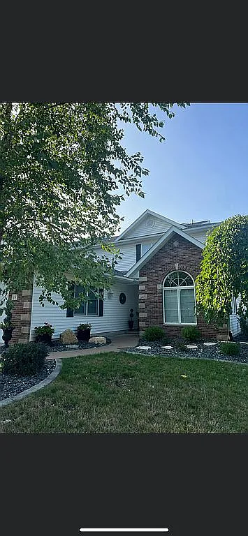 24 Villa Dr photo 1