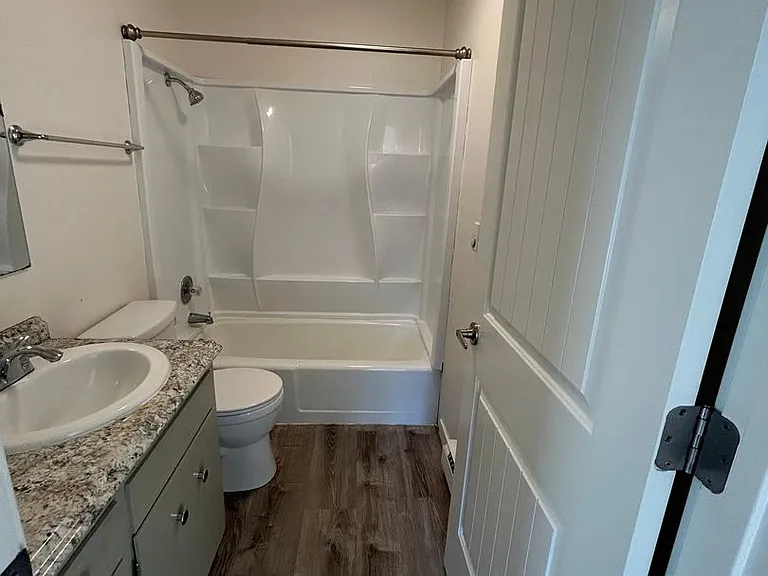 3309 W Government Way — Photo 7
