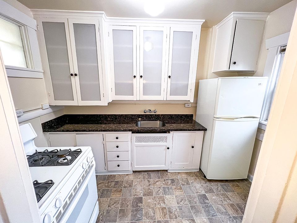 1st image of 621 1st Ave W APT 308