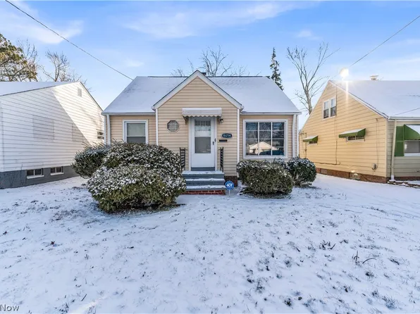 18214 Garden Blvd, Warrensville Heights, OH 44128