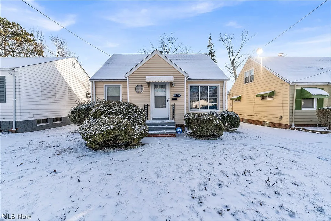 18214 Garden Blvd photo 1