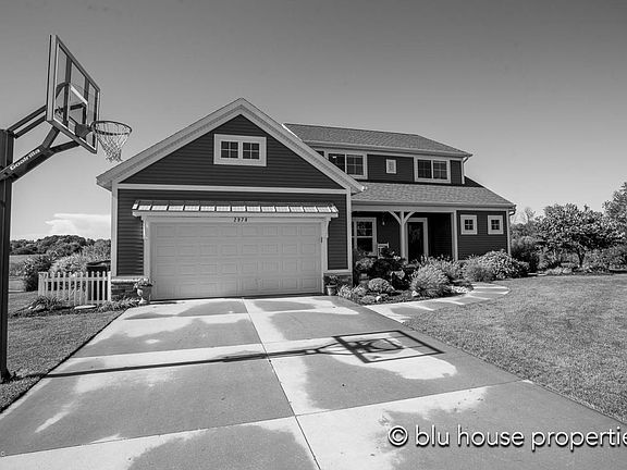 2nd image of 2978 Adams St