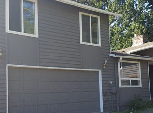2001 202nd Pl SW #B, Lynnwood, WA 98036