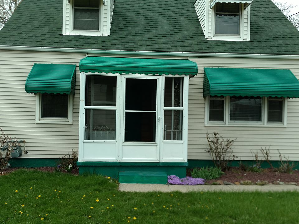 1st image of 36 Chauncey St