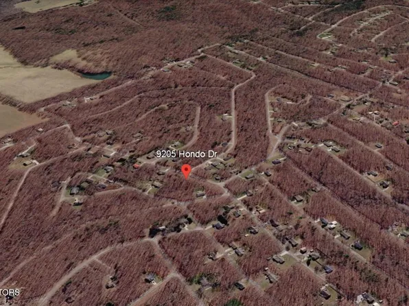 9205 Hondo Dr, Crossville, TN 38572