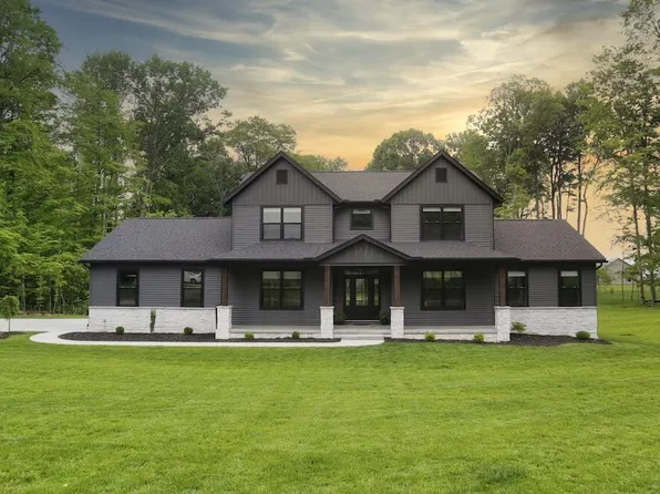 9553 Woodridge Cir, Fredericktown, OH 43019