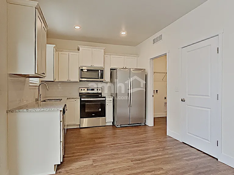 2108 104th Dr SE — Photo 3