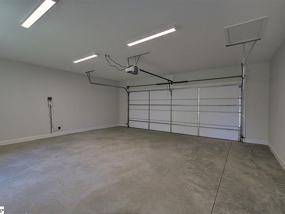 4th image of 8 B Wilkins St
