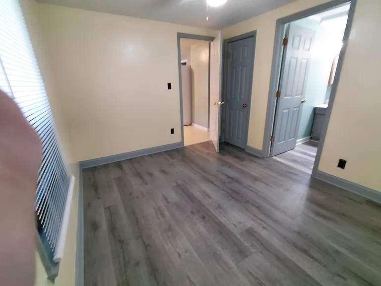 275 Sims Dr — Photo 10