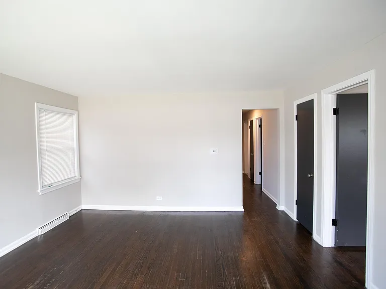 8837 S Talman Ave — Photo 13
