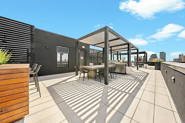 Rented by REAL New York | media 43