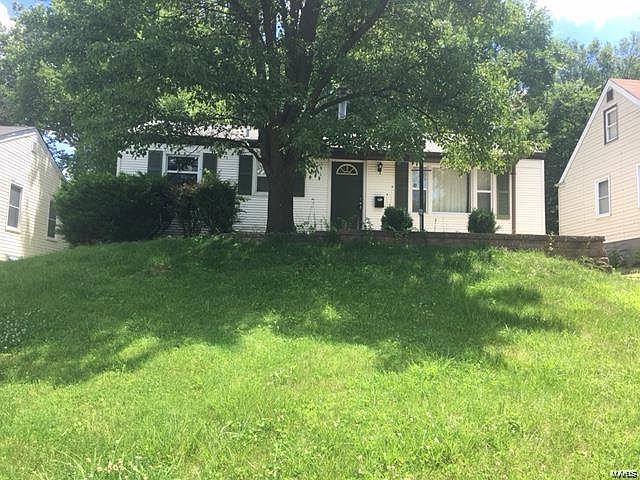 1st image of 428 Belvedere Ln