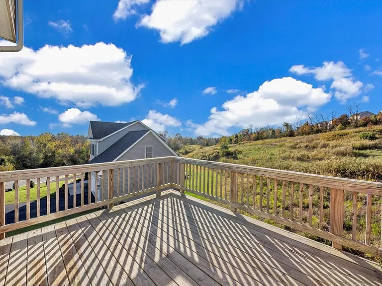175 Bishops Gate Rd NW — Photo 23