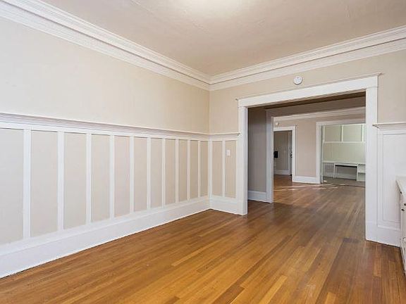 5th image of 833 NE Schuyler St #B8bbdfe38