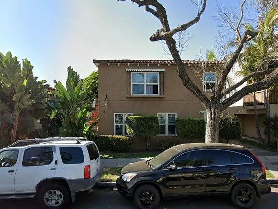 2459 Cedar Ave