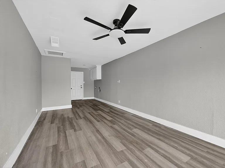1275 McKinney Cir — Photo 22