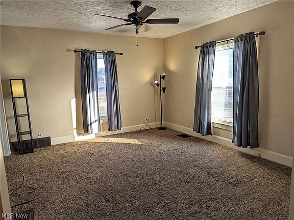5th image of 746 N Wooster Ave