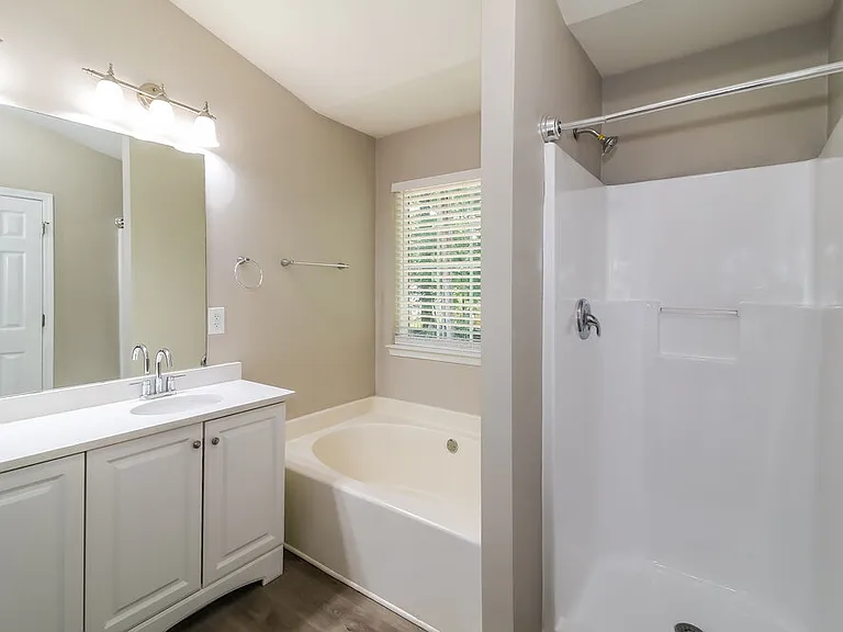 575 Sycamore Dr — Photo 12