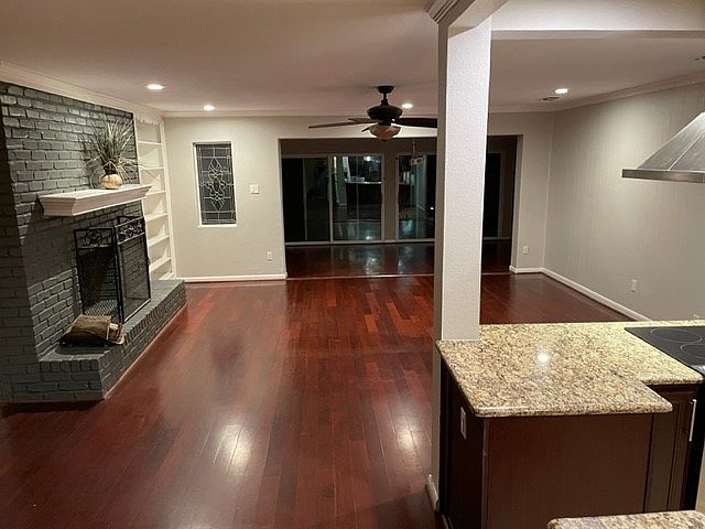 1st image of 800 Vail Dr