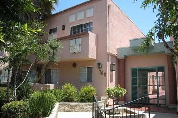 1st image of 708 N Eucalyptus Ave