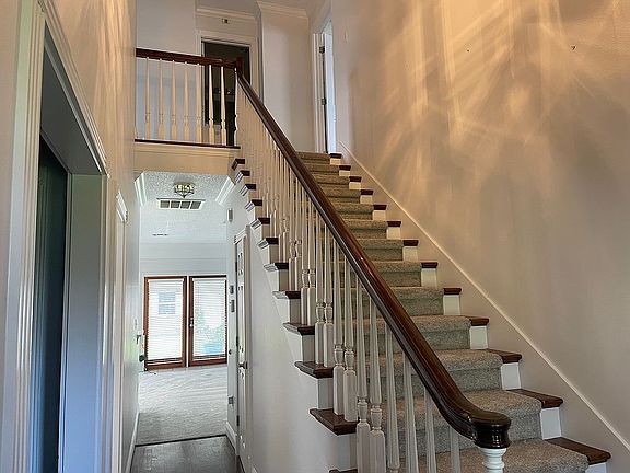 4th image of 3800 Civic St