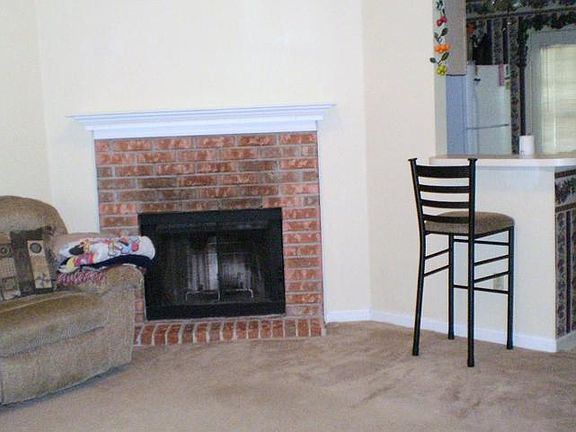 Family Room w/Corner FP