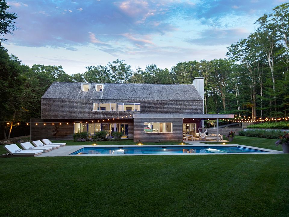 1st image of 419 Town Ln