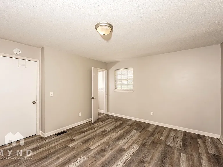 808 Cochise Trl — Photo 12