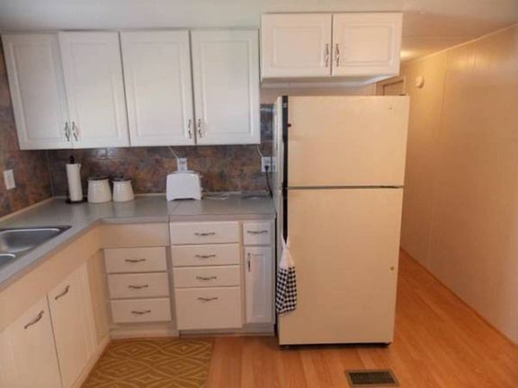 5th image of 11004 Bluebird Dr