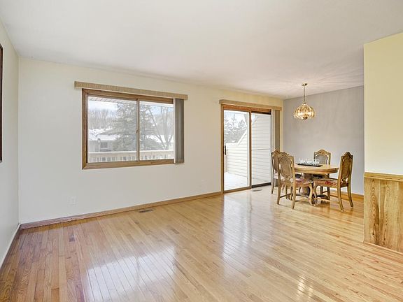 4th image of 1249 Timbershore Ln #407