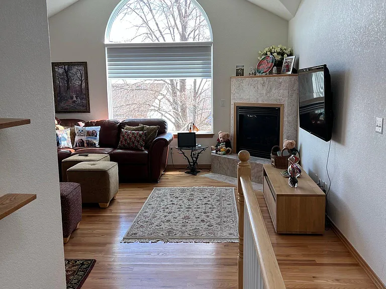 1730 Rockview Cir — Photo 8
