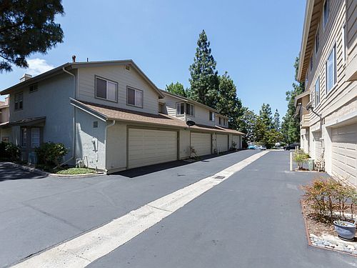 3rd image of 3009 Old Bridgeport Way