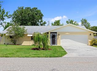 566 Viridian St, Englewood, FL 34223