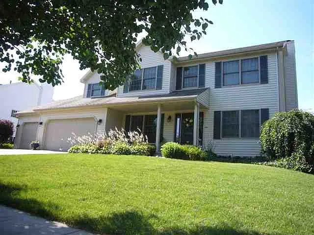3303 Brittany Cir photo 1