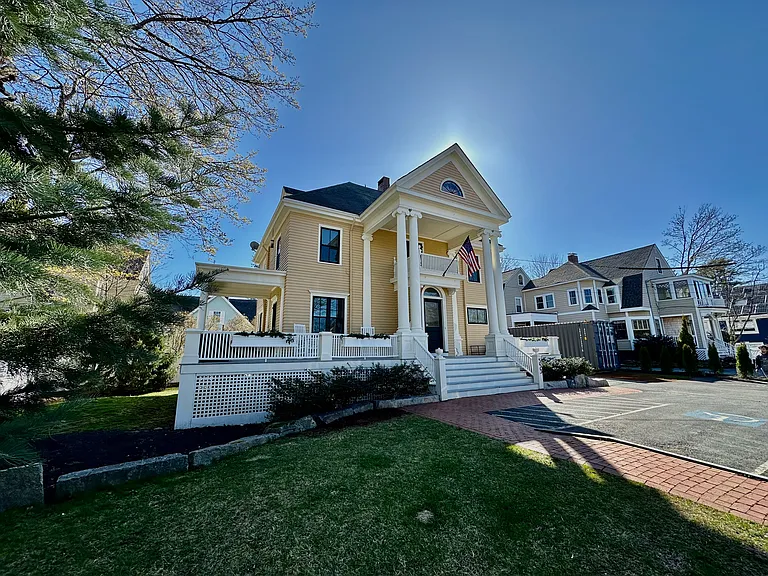 553 Shore Rd #3 — Photo 46