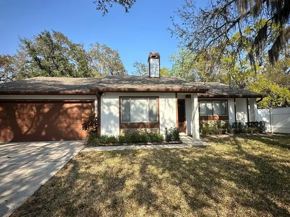 102 Winding Ridge Dr, Sanford, FL 32773