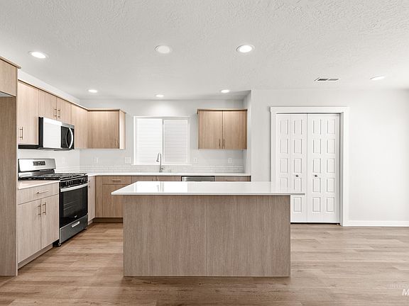 6th image of this home
